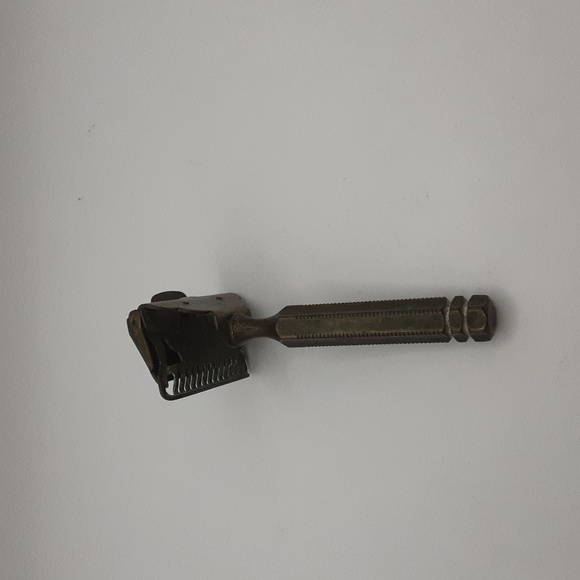 Vintage Gem Junior Brass Single Edge Safety Razor - Picture 3 of 9